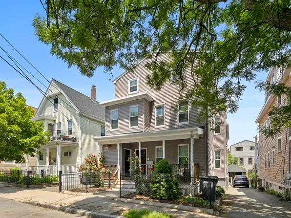 43 Derby St #A, Somerville, MA 02145
