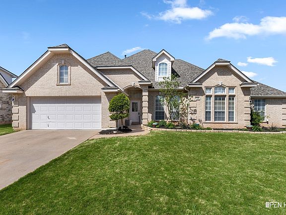 2nd image of 3500 Rugby Ln