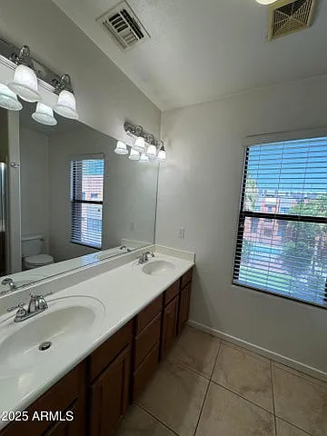 305 S Wilson St #111 — Photo 28