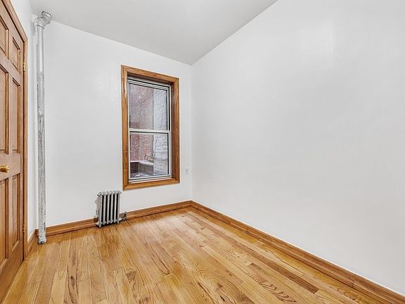 4th image of 530 E 13th St #3D
