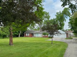 31670 Seven Mile Rd, Livonia, MI 48152