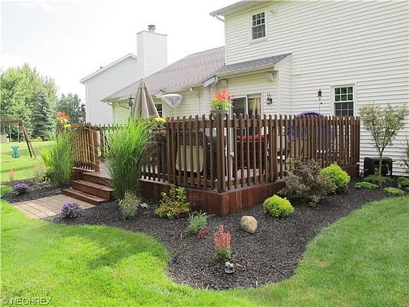 3rd image of 15054 Sassafras Dr