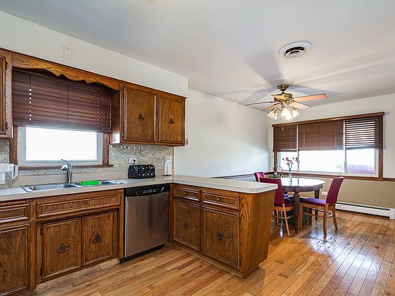 4th image of 4249 Kolze Ave