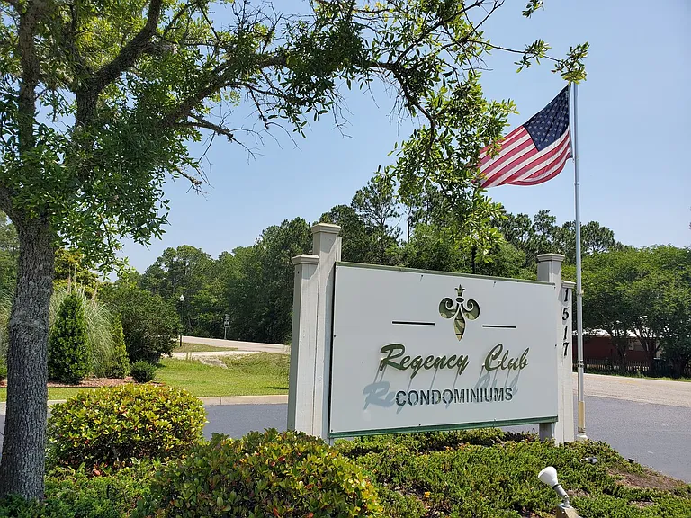 1517 Regency Rd #123 — Photo 3