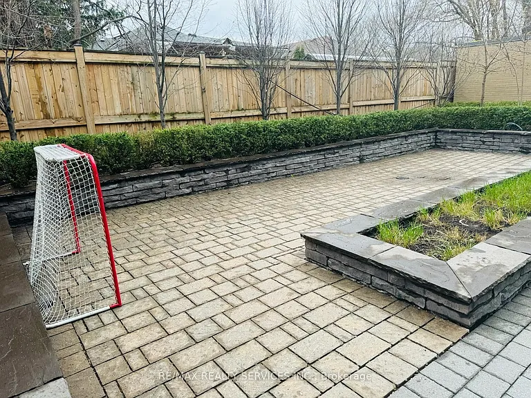 639 Lawrence Ave W #321 — Photo 25