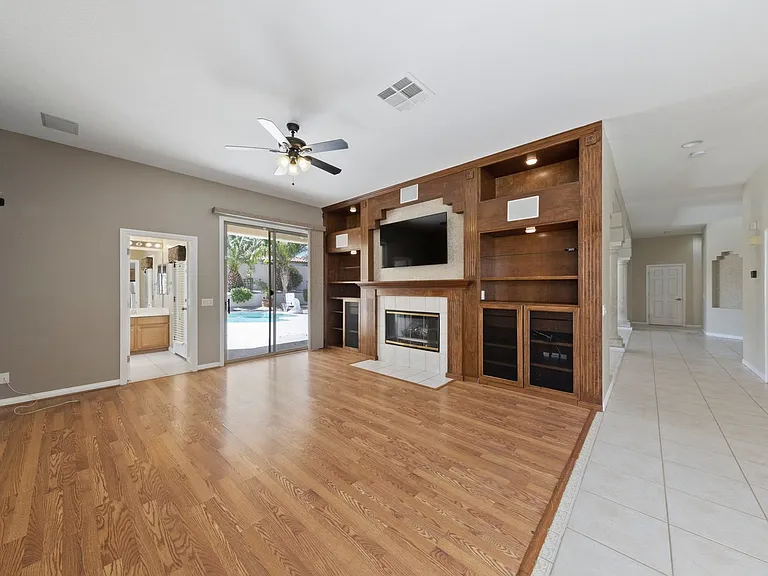 10221 Angel Peak Ct — Photo 14