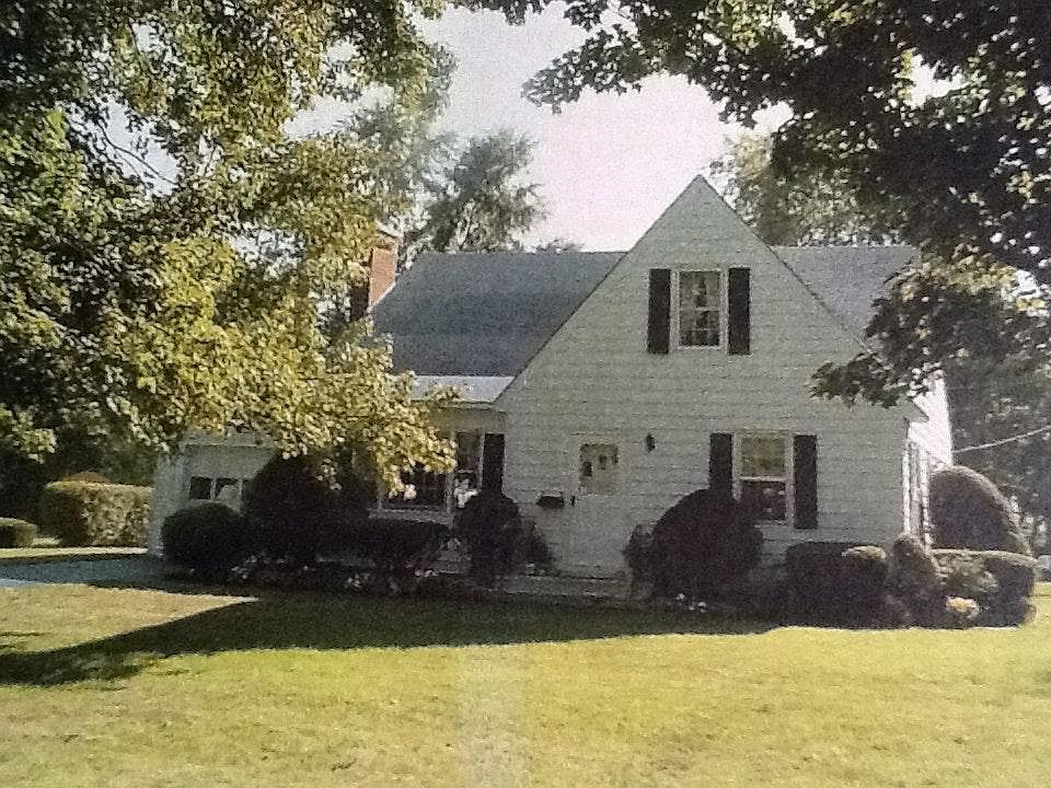 2010 Fairlawn Parkway
