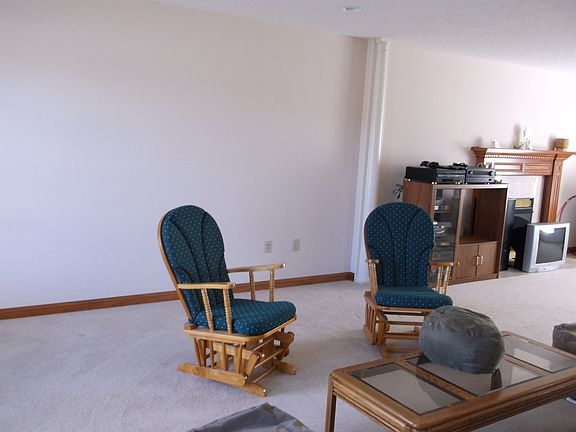 3rd image of 426 Mountainview Dr