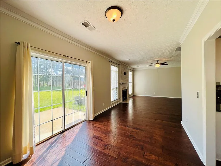 156 Weatherstone Dr — Photo 12