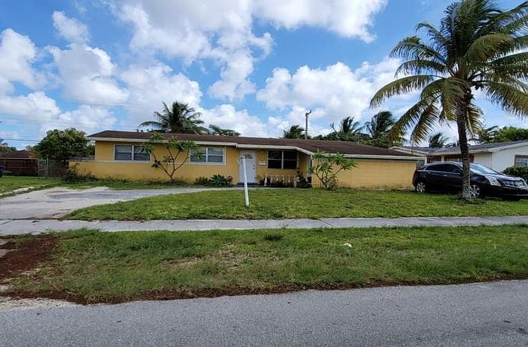 1st image of 1330 NW 197th St