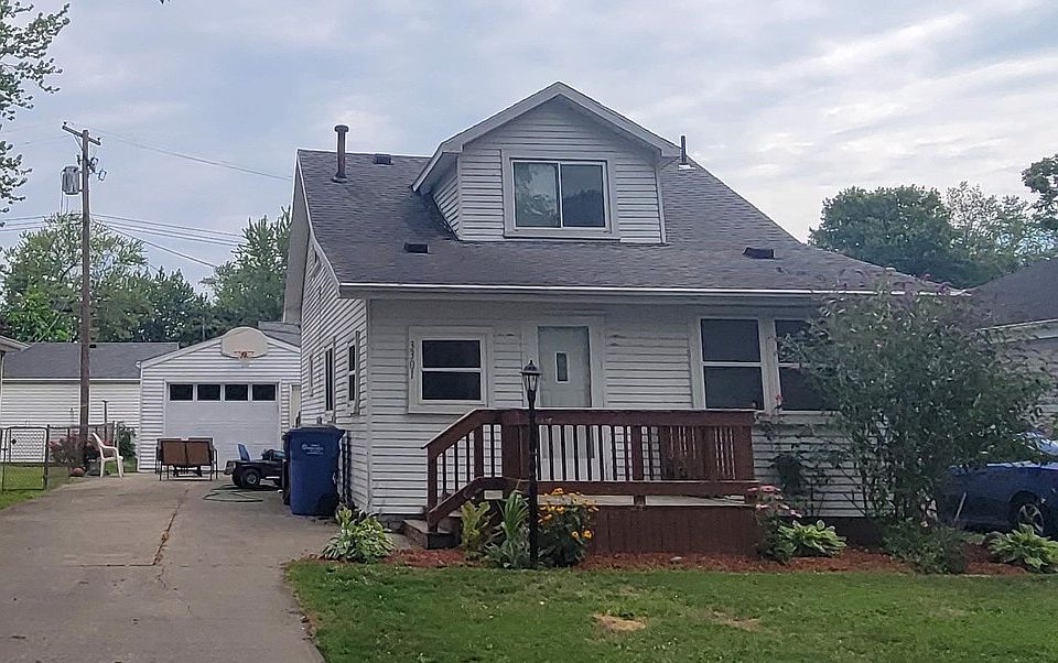 2nd image of 3301 Beechwood St