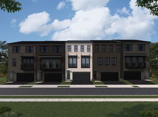 13744 Aviation Pl, Herndon, VA 20171