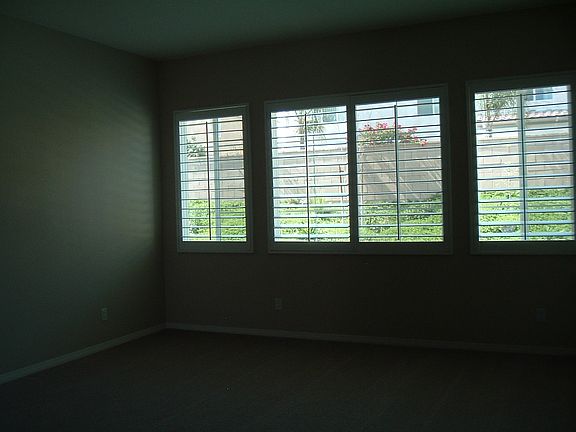4th image of 6658 Heathgrove Dr