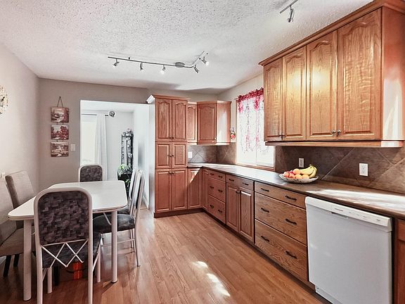4th image of 10031 173rd Ave NW