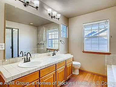 974 Diamond Rim Dr — Photo 4