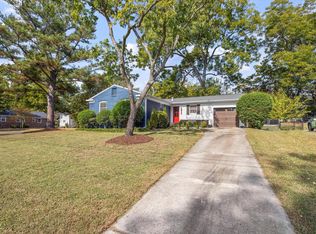2901 Gladstone Dr, Raleigh, NC 27610