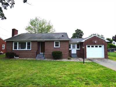 25 Williams St, Ludlow, MA, 01056