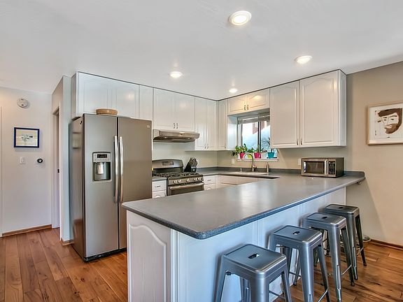 4th image of 12510 Lausanne Way
