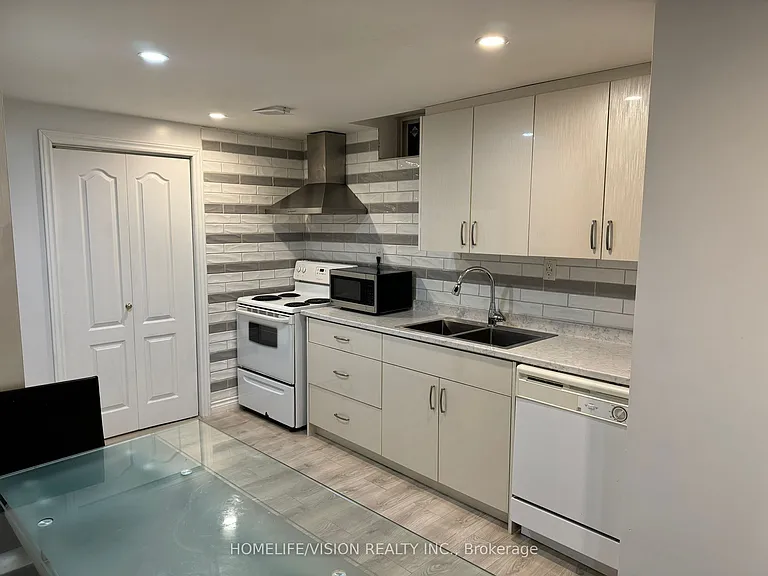 133 Austinpaul Dr #LOWER — Photo 7