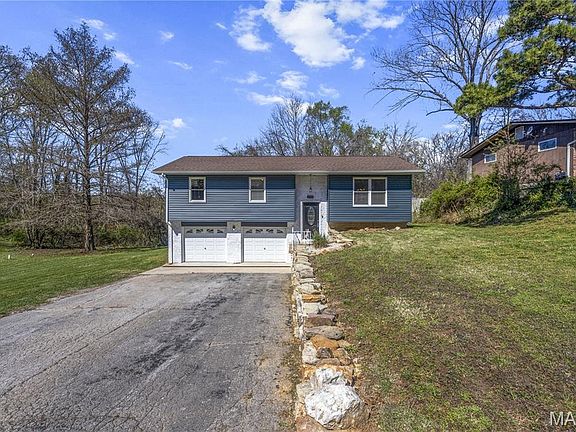 5th image of 2545 S Ridge Ln