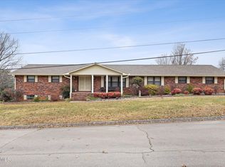 1216 Top Hill Rd, Louisville, TN 37777