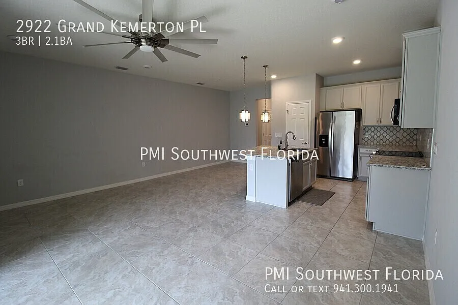 Lovely 3/2.5 Tampa Home in Gated Community! — Photo 3