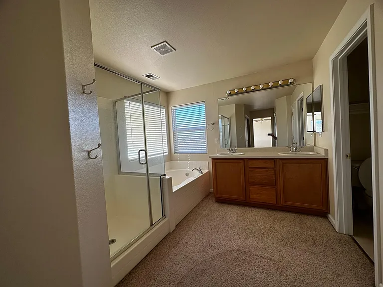 2306 Clementine Ln — Photo 12