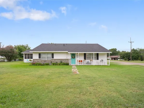 201 N Maytubby St, Kingston, OK 73439