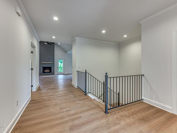 3rd image of 123 Quiet Stroll Ln