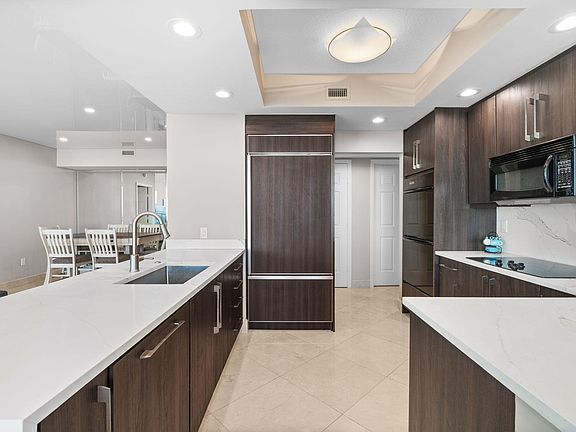 2nd image of 411 N New River Dr Drive E #3605