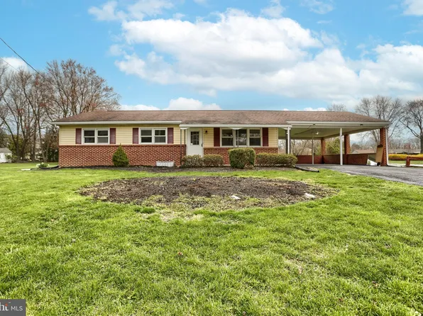 424 Linden St, Mechanicsburg, PA 17050