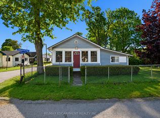 376 Oakwood Ave, Fort Erie, ON L0S 1B0