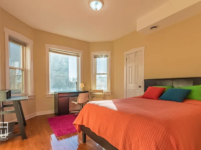 1647 S California Ave #3B — Photo 4