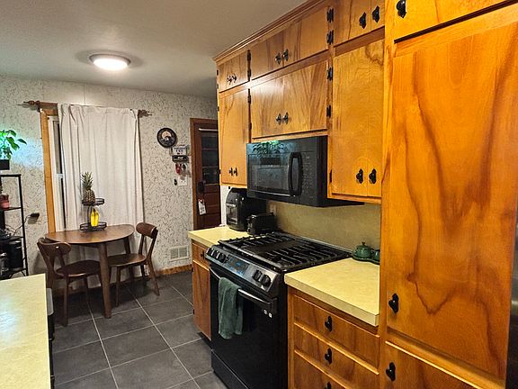 5th image of 4163 Wright Park