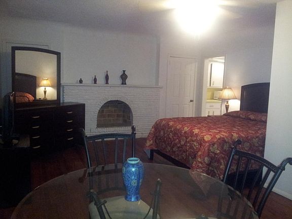 5th image of 819 N Ocean Blvd