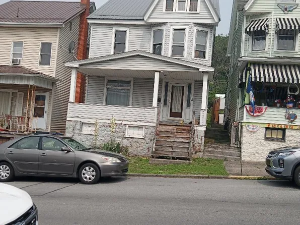 218 Willow Ave, Altoona, PA 16601