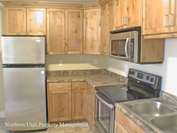 4 Kitchen_09172015