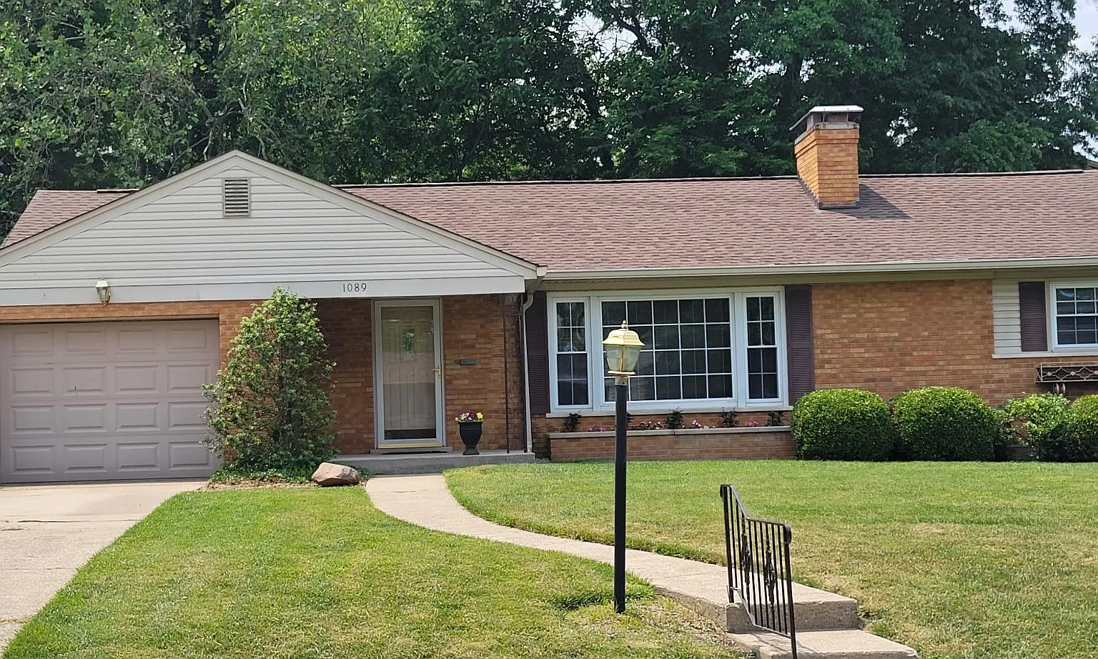 1089 Rosetree Ln — Photo 1
