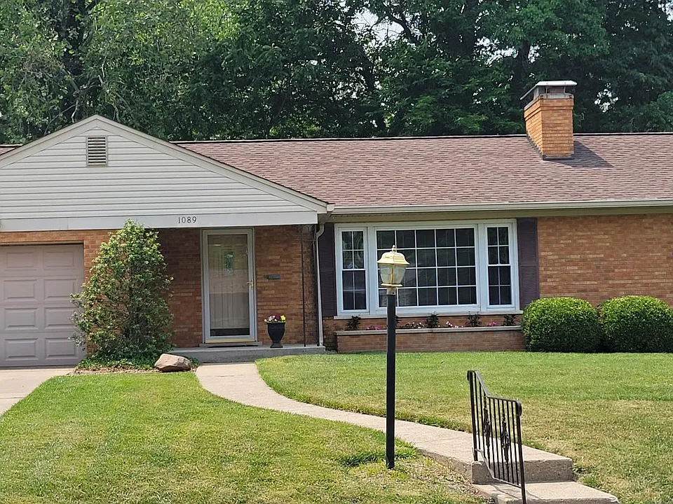 1089 Rosetree Ln
