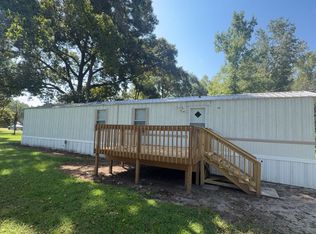 115 Cross Lake Ln, Richlands, NC 28574