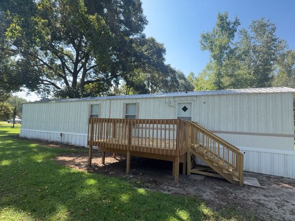 115 Cross Lake Ln