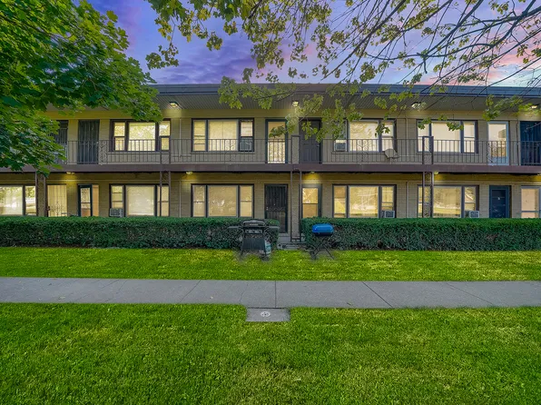 16 King Arthur Ct APT 6, Northlake, IL 60164