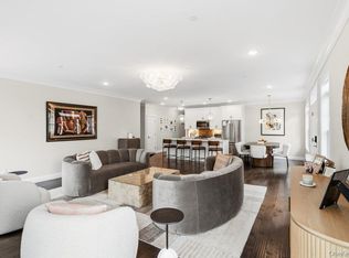43101 Silver Birch Ln, Plainview, NY 11803