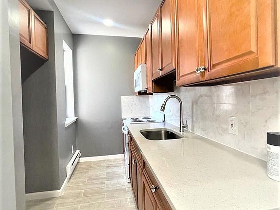 2nd image of 2561 N 17th St Floor 3