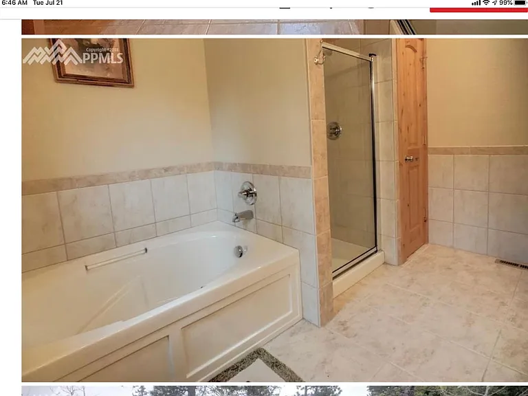 Master En-suite Bath