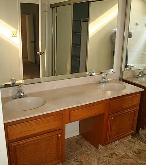 11726 Plumbrook Dr — Photo 16