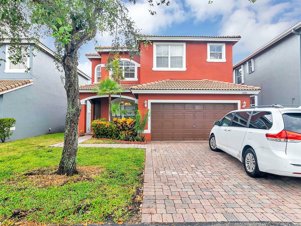 1st image of 3840 SW 51st St