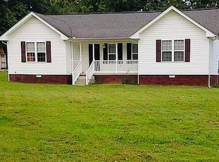 12 Nixon Hollow Ln, Pleasant Shade, TN 37145