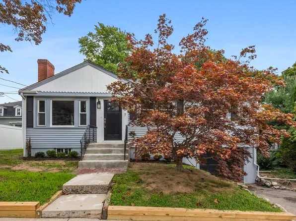 7 Franklin St, Hyde Park, MA 02136