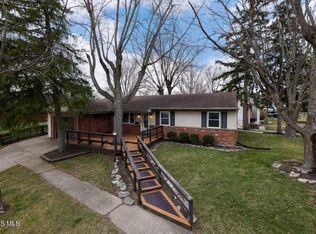 536 Edinborough Dr, Findlay, OH